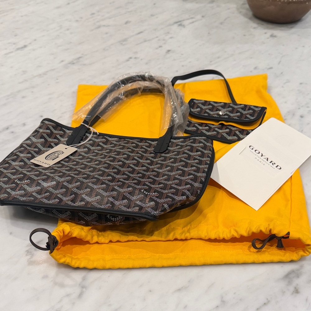 Goyard Black and Brown reversible Mini Anjou Tote Bag with Pouch. Giftable.